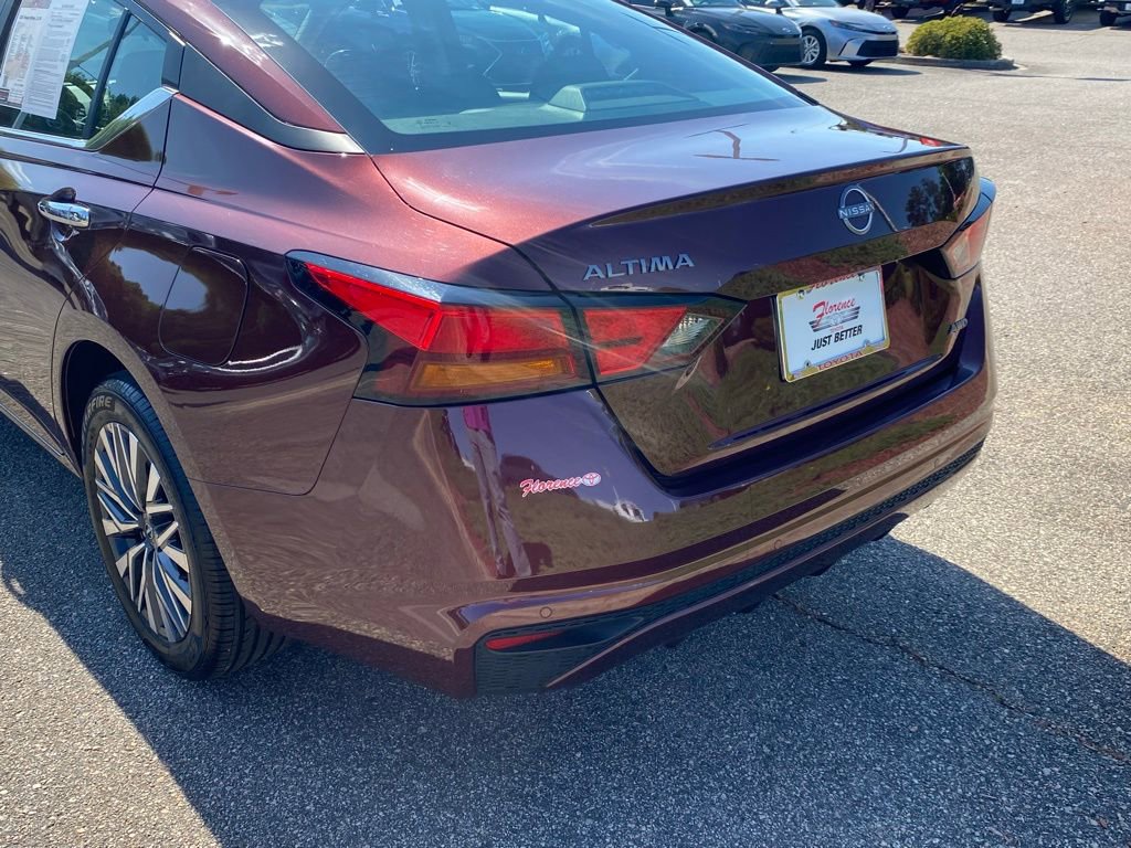 Used 2025 Nissan Altima 2.5 SV AWD/4WD image 12