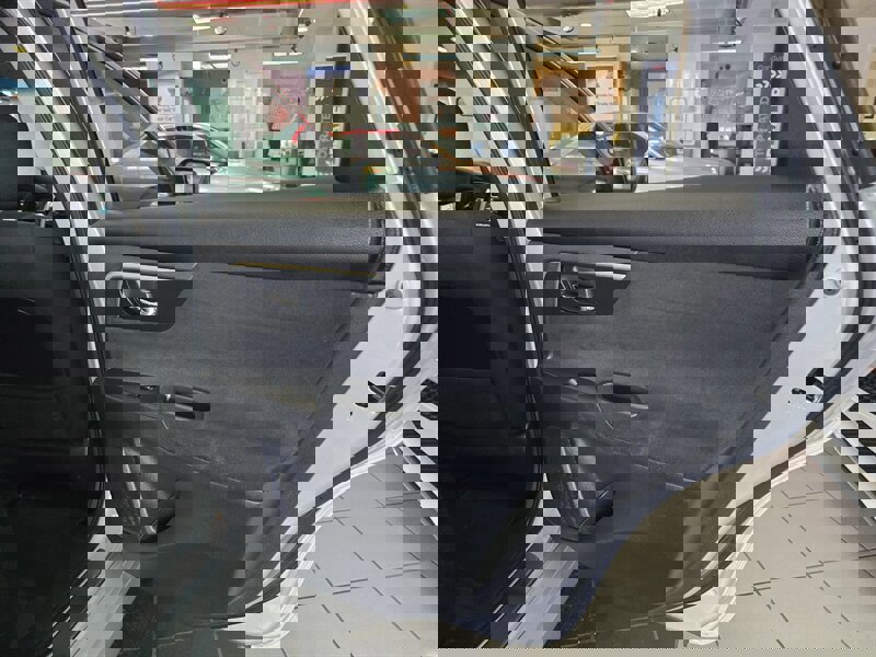 Used 2015 Nissan Altima 2.5 SV image 17