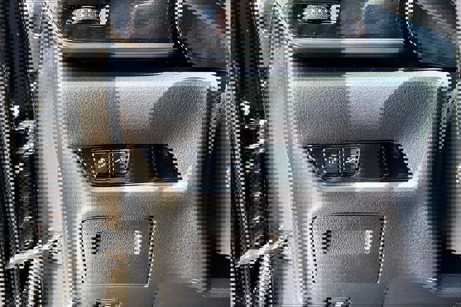 Used 2024 Lexus NX 250 FWD w/ Towing Package (2000 Lbs) image 33