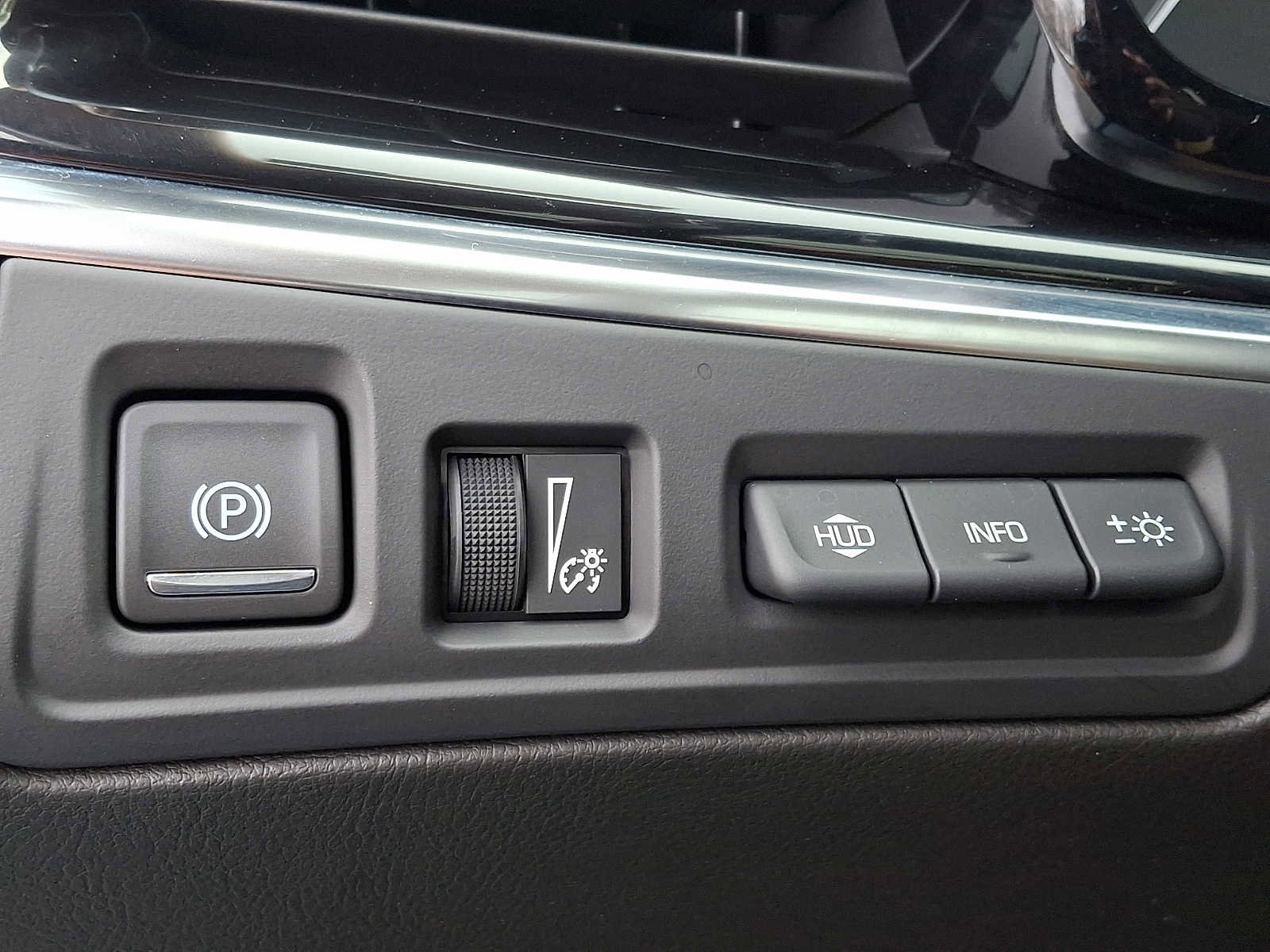 Used 2021 Cadillac XT6 Premium Luxury w/ Platinum Package image 28