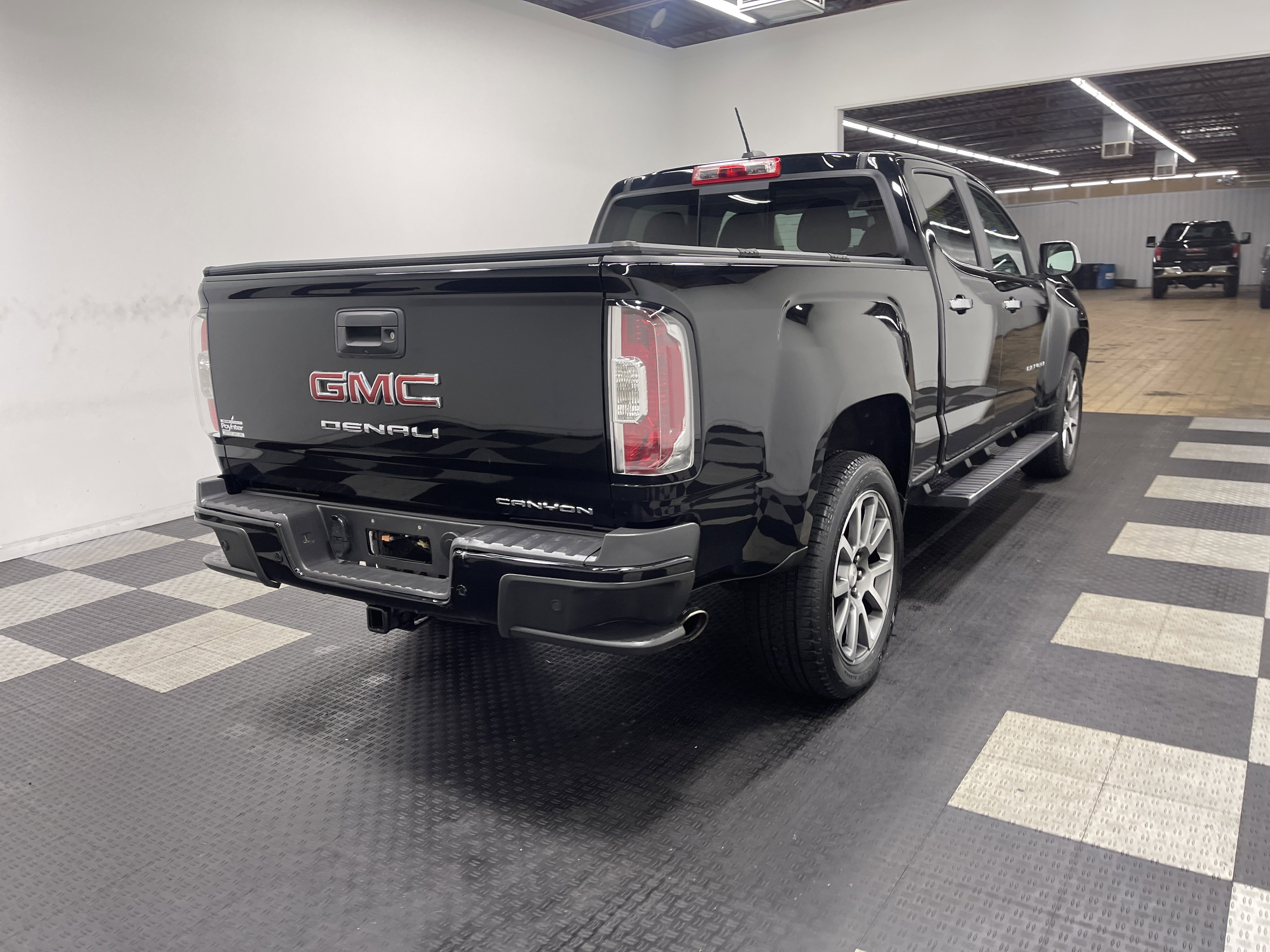 Used 2022 GMC Canyon Denali image 5
