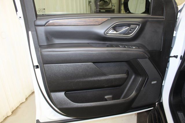 Used 2022 Chevrolet Suburban Premier image 8