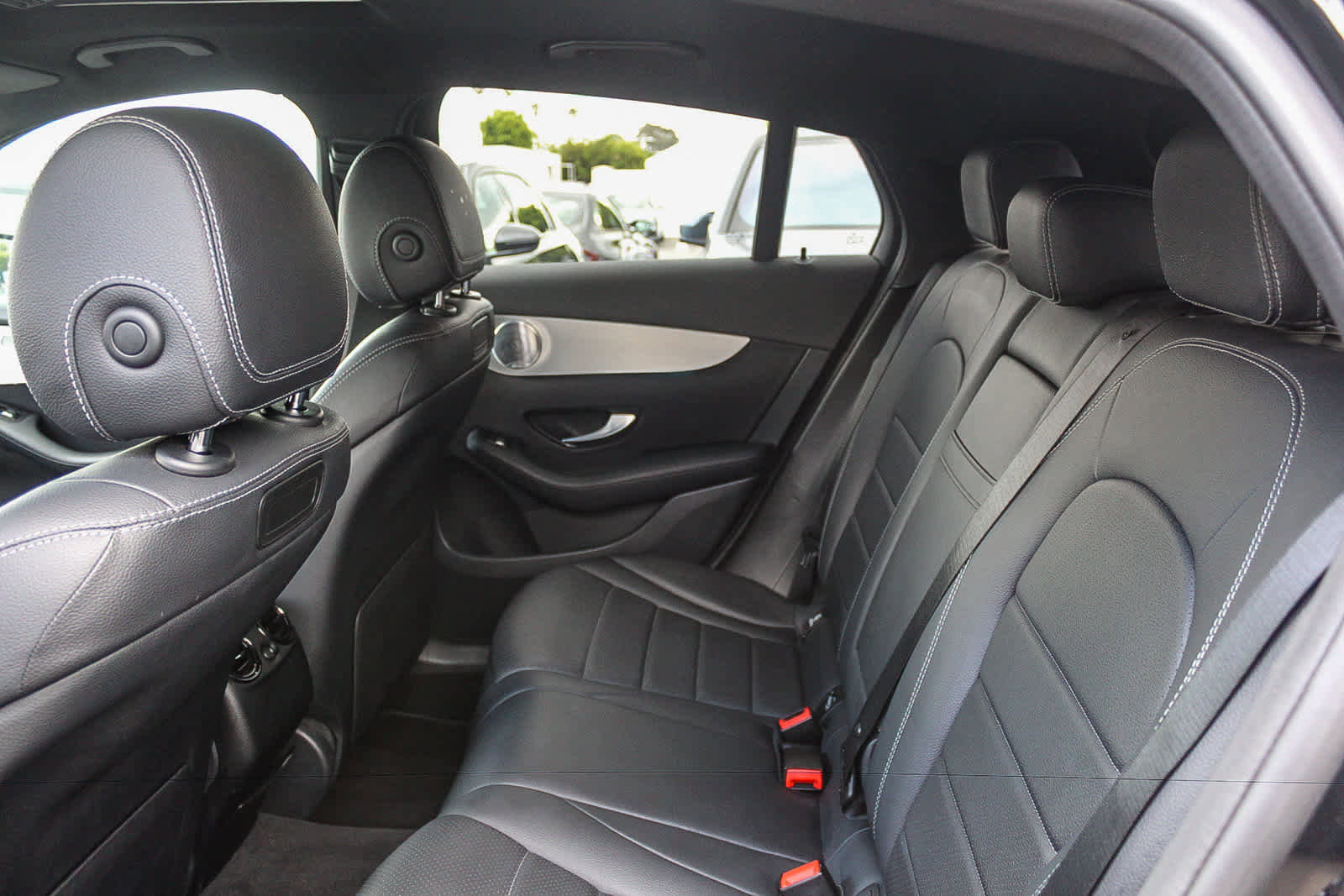 Used 2019 Mercedes-Benz GLC 300 4MATIC Coupe image 18