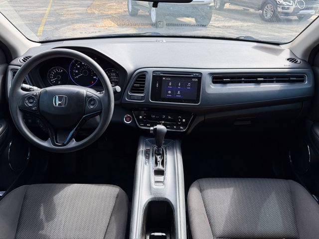 Used 2018 Honda HR-V EX image 16