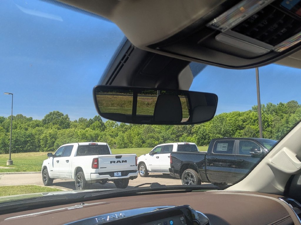 New 2026 RAM 1500 Laramie AWD/4WD image 33