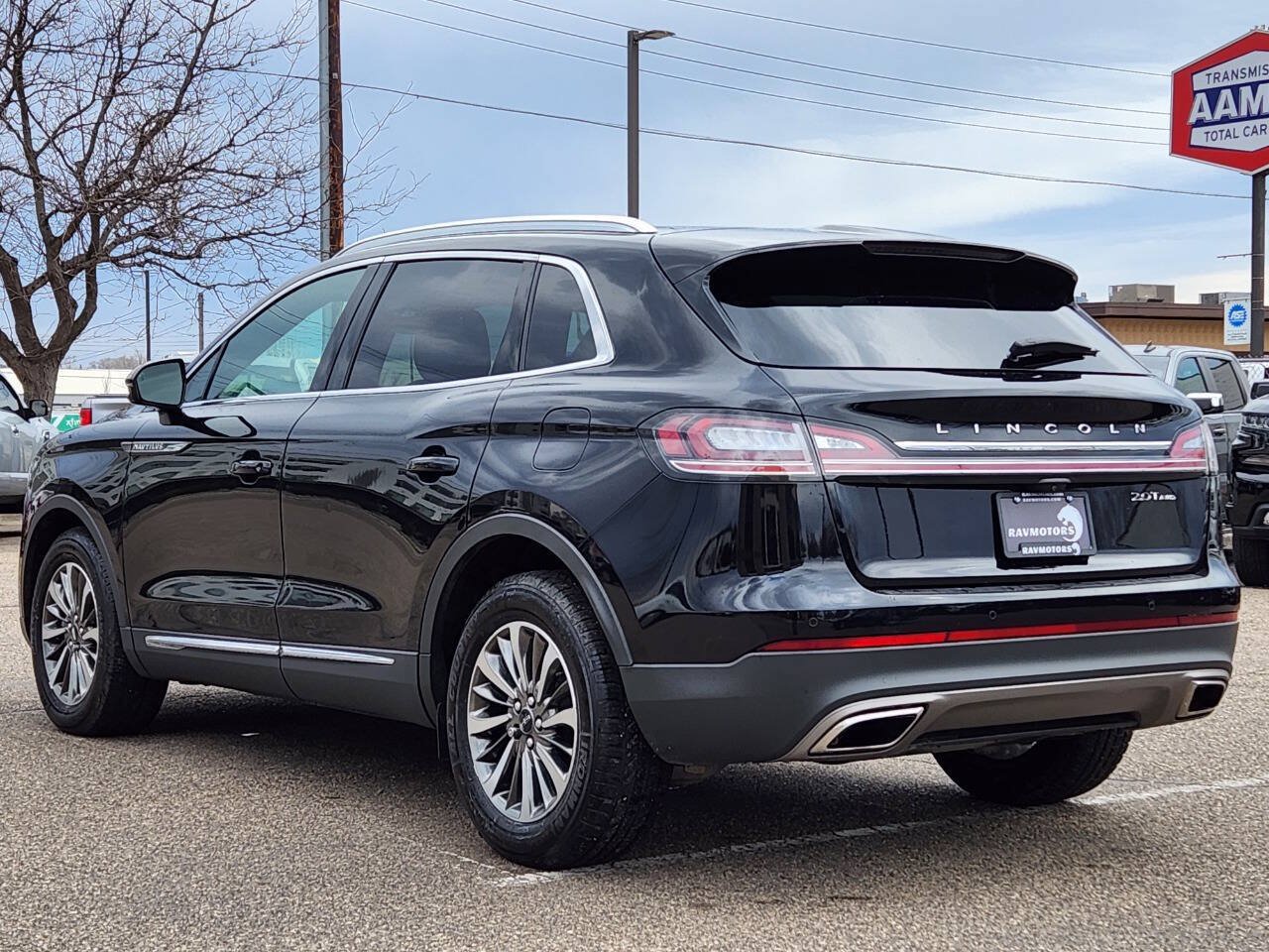 Used 2020 Lincoln Nautilus Premier w/ Equipment Group 101A AWD/4WD image 9