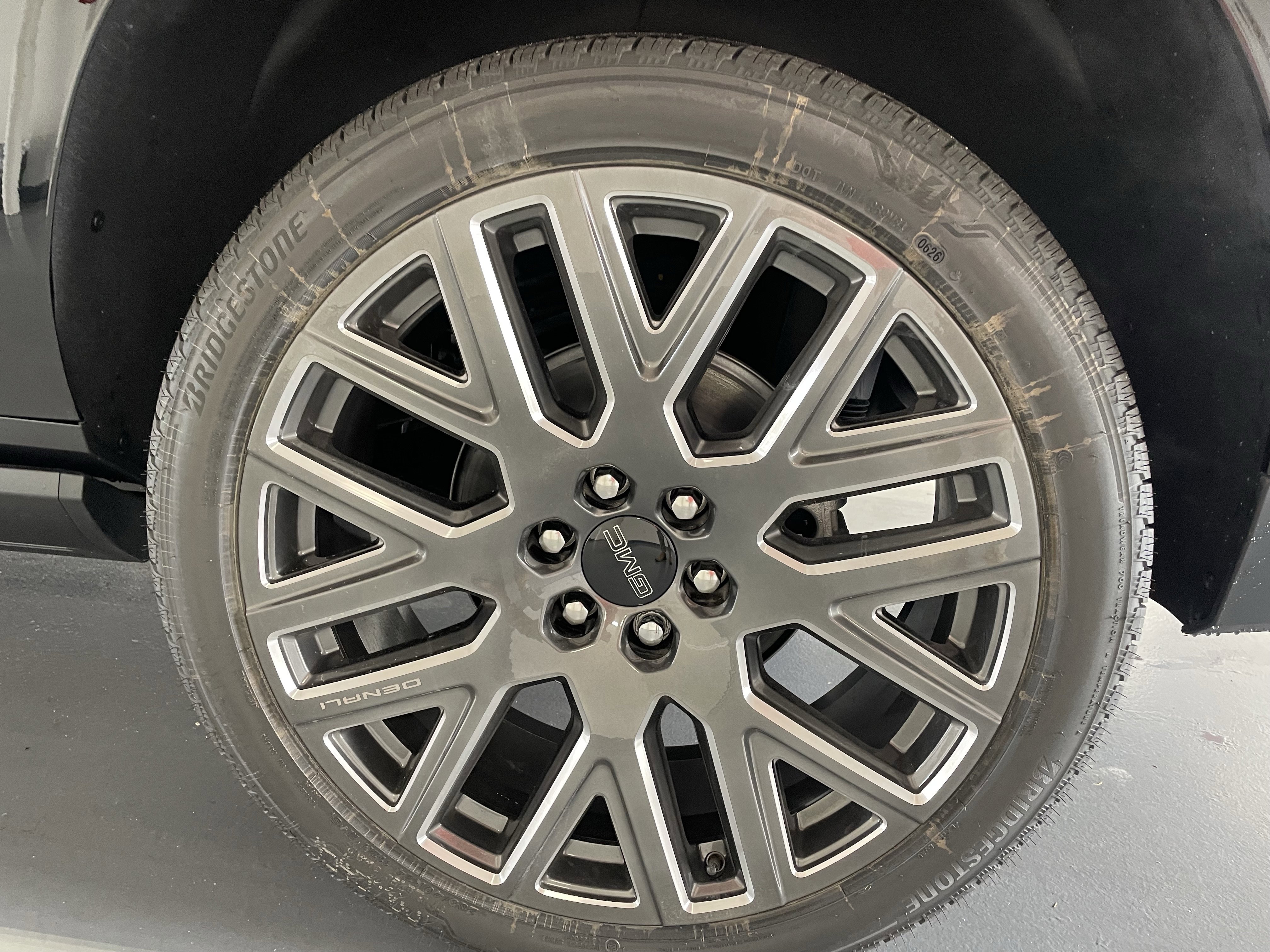 New 2026 GMC Yukon XL Denali Ultimate w/ LPO, Floor Liner Package AWD/4WD image 7