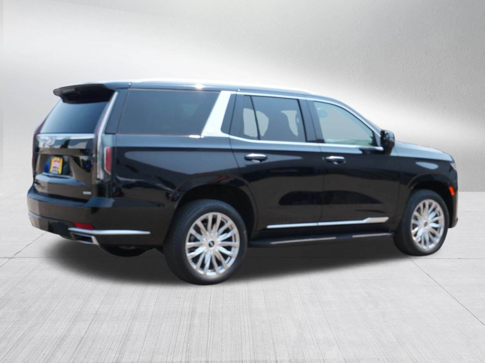 Used 2024 Cadillac Escalade Premium Luxury AWD/4WD image 7