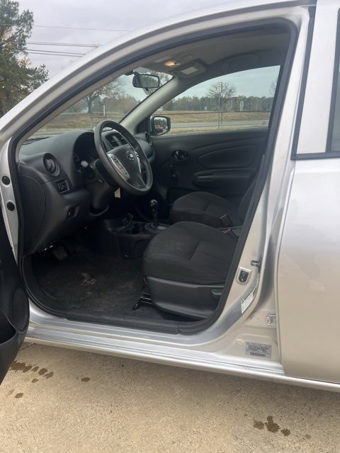 Used 2019 Nissan Versa S Plus image 15