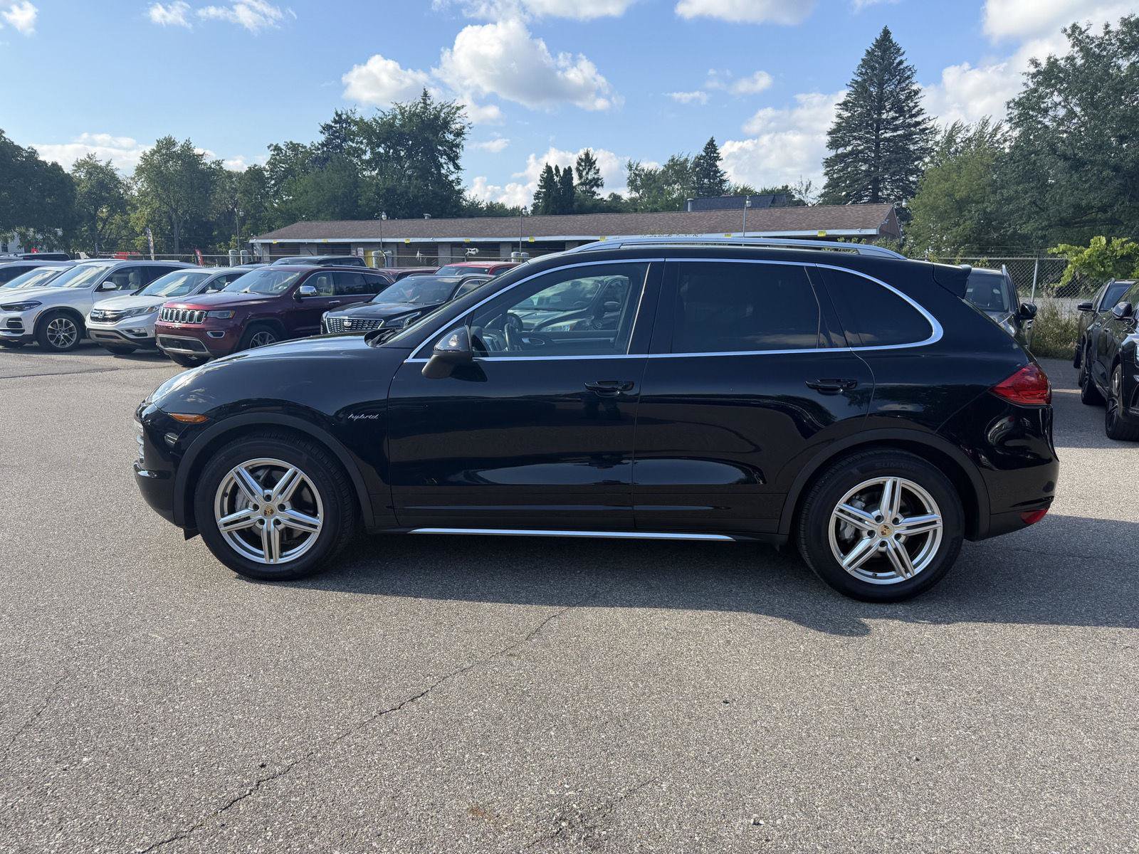 Used 2014 Porsche Cayenne S AWD/4WD image 4