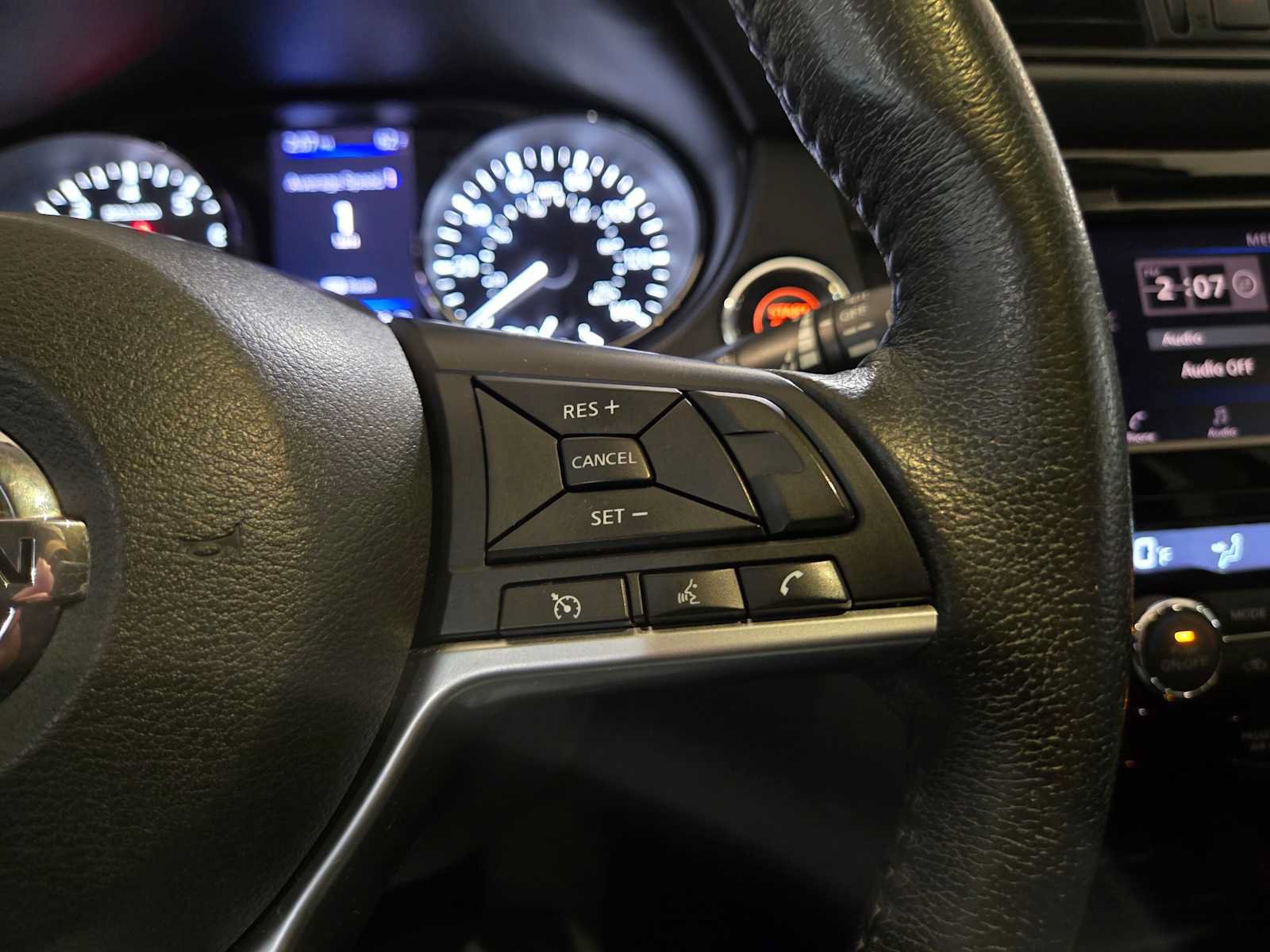 Used 2019 Nissan Rogue SV FWD image 30