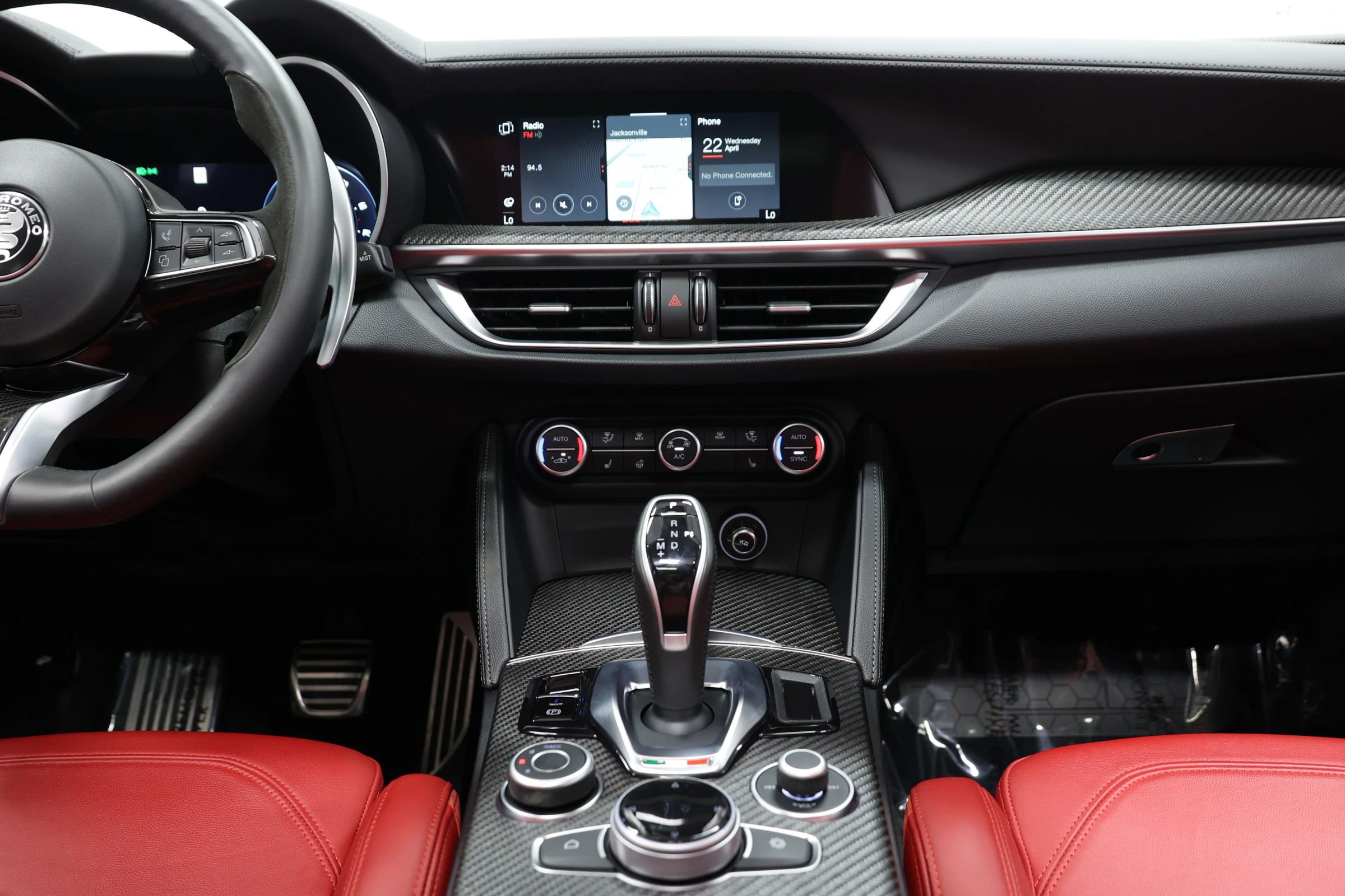 Used 2024 Alfa Romeo Stelvio Quadrifoglio image 30