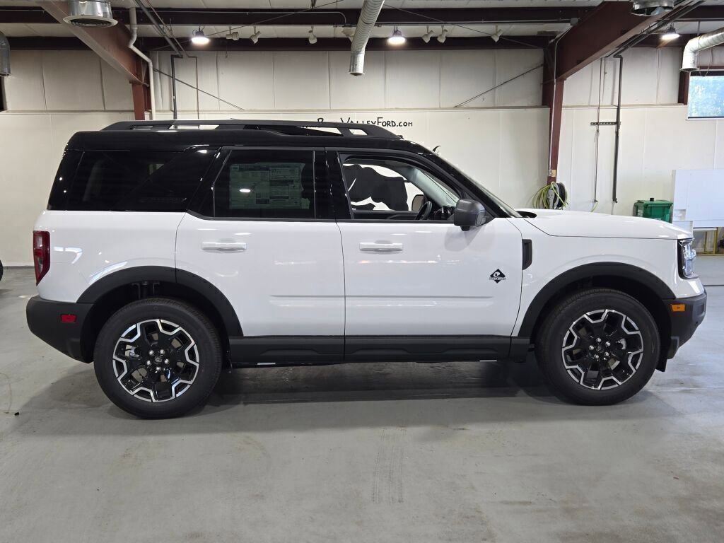 New 2025 Ford Bronco Sport Outer Banks w/ Outer Banks Tech Package+ AWD/4WD image 6