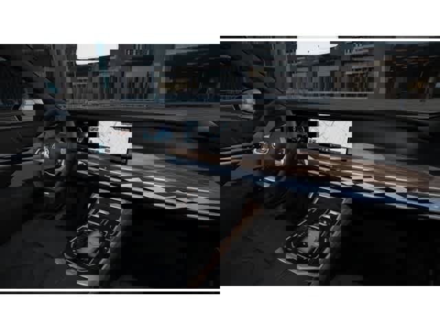 New 2026 BMW i7 eDrive50 w/ Executive Package image 14