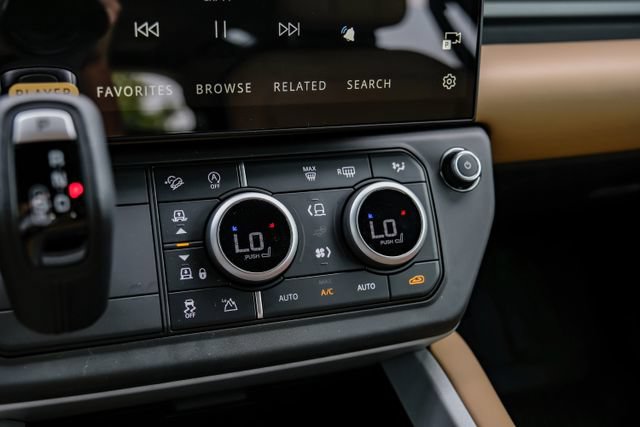 New 2026 Land Rover Defender 110 X AWD/4WD image 35