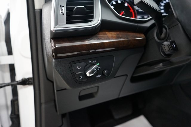 Used 2019 Audi Q5 2.0T Premium image 28