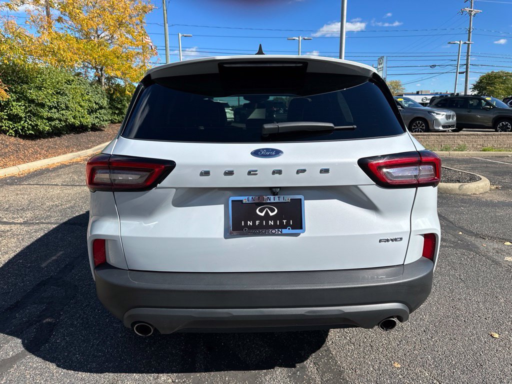 Used 2025 Ford Escape ST-Line Select AWD/4WD image 12