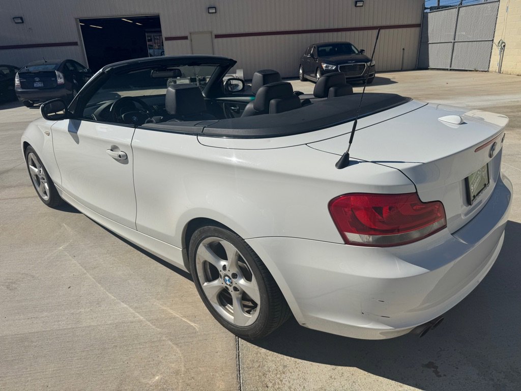 Used 2012 BMW 128i Convertible image 4