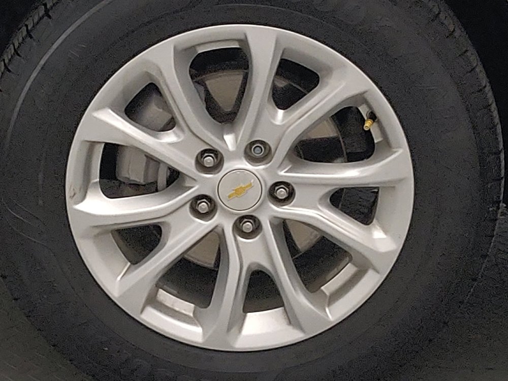Used 2018 Chevrolet Equinox LT FWD image 31
