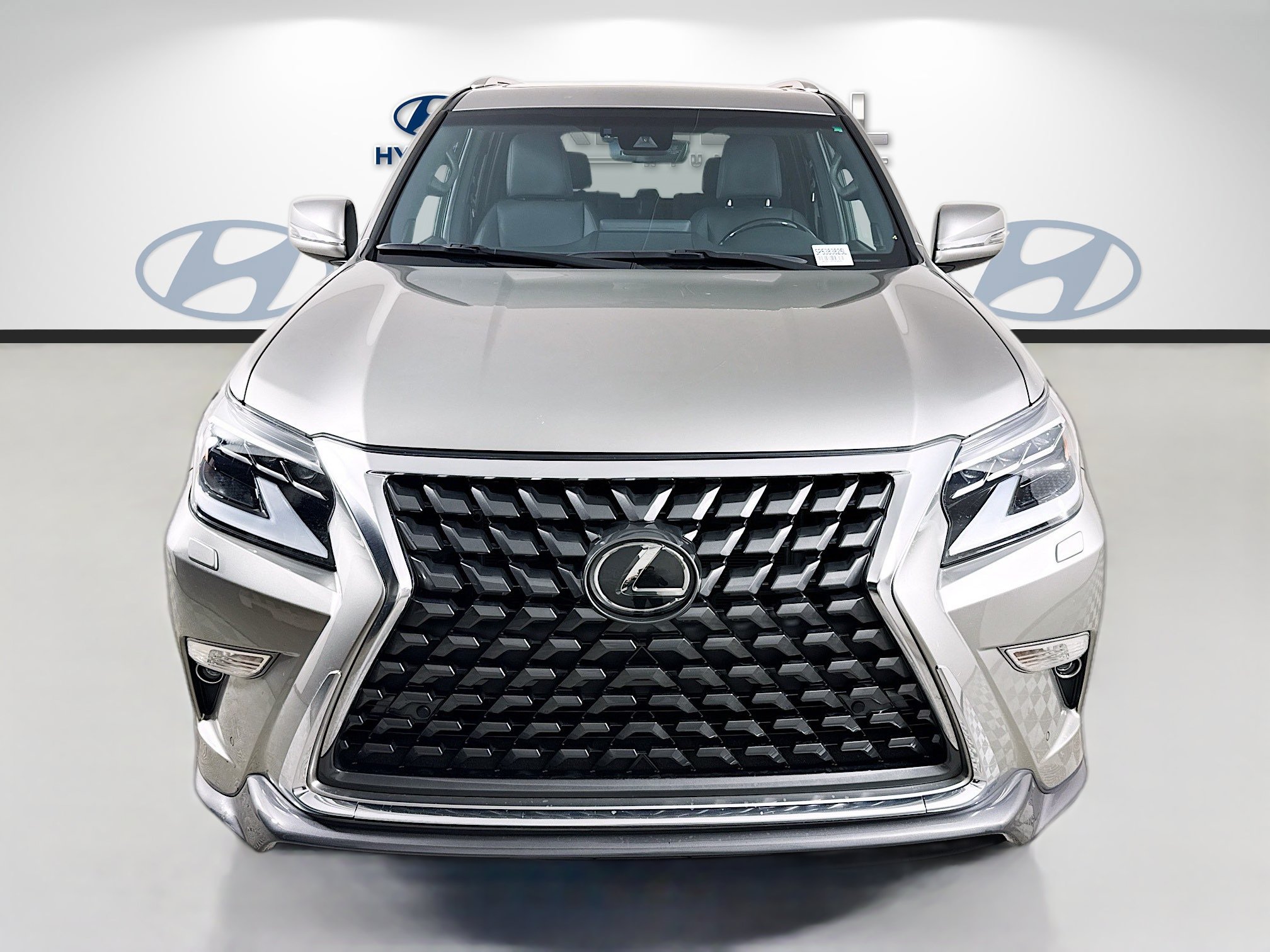 Used 2023 Lexus GX 460 Premium w/ Accessory Package AWD/4WD image 3