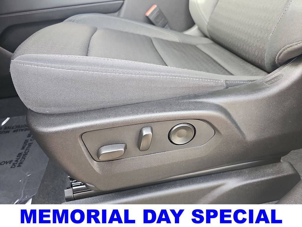 Used 2024 Chevrolet Tahoe LS RWD image 29