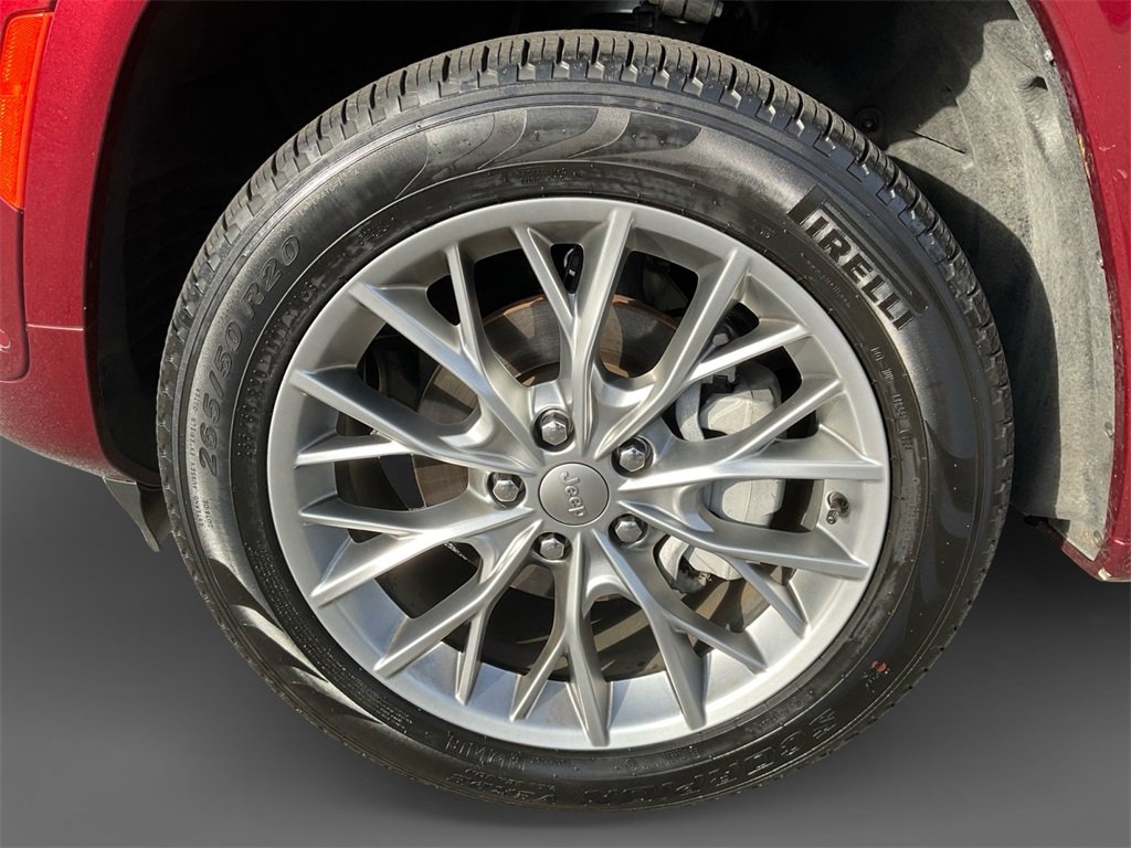 Used 2025 Jeep Grand Cherokee Summit image 15