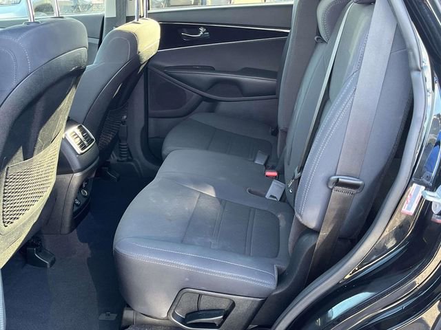 Used 2019 Kia Sorento LX image 15