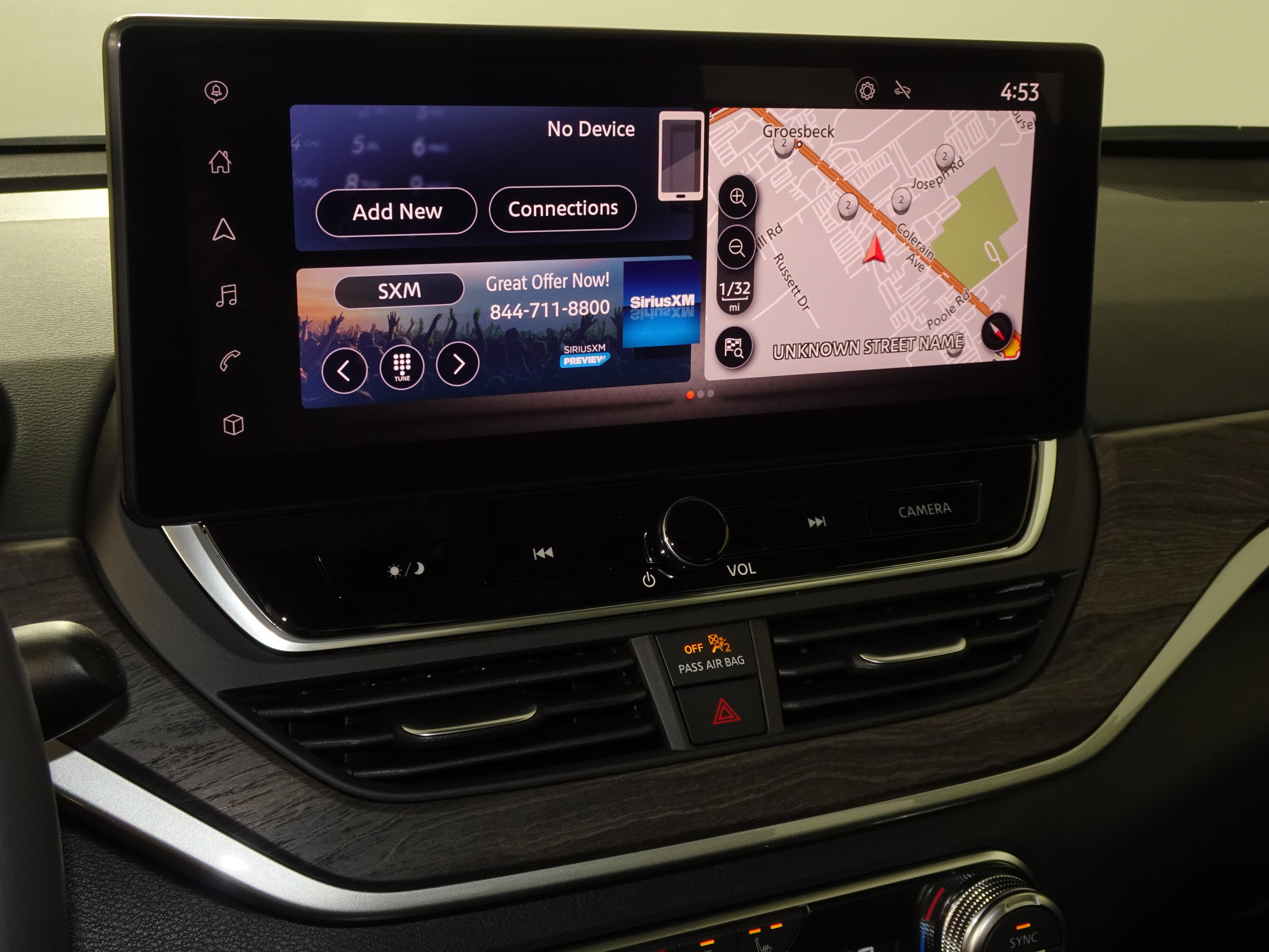 Used 2025 Nissan Altima 2.5 SL image 24