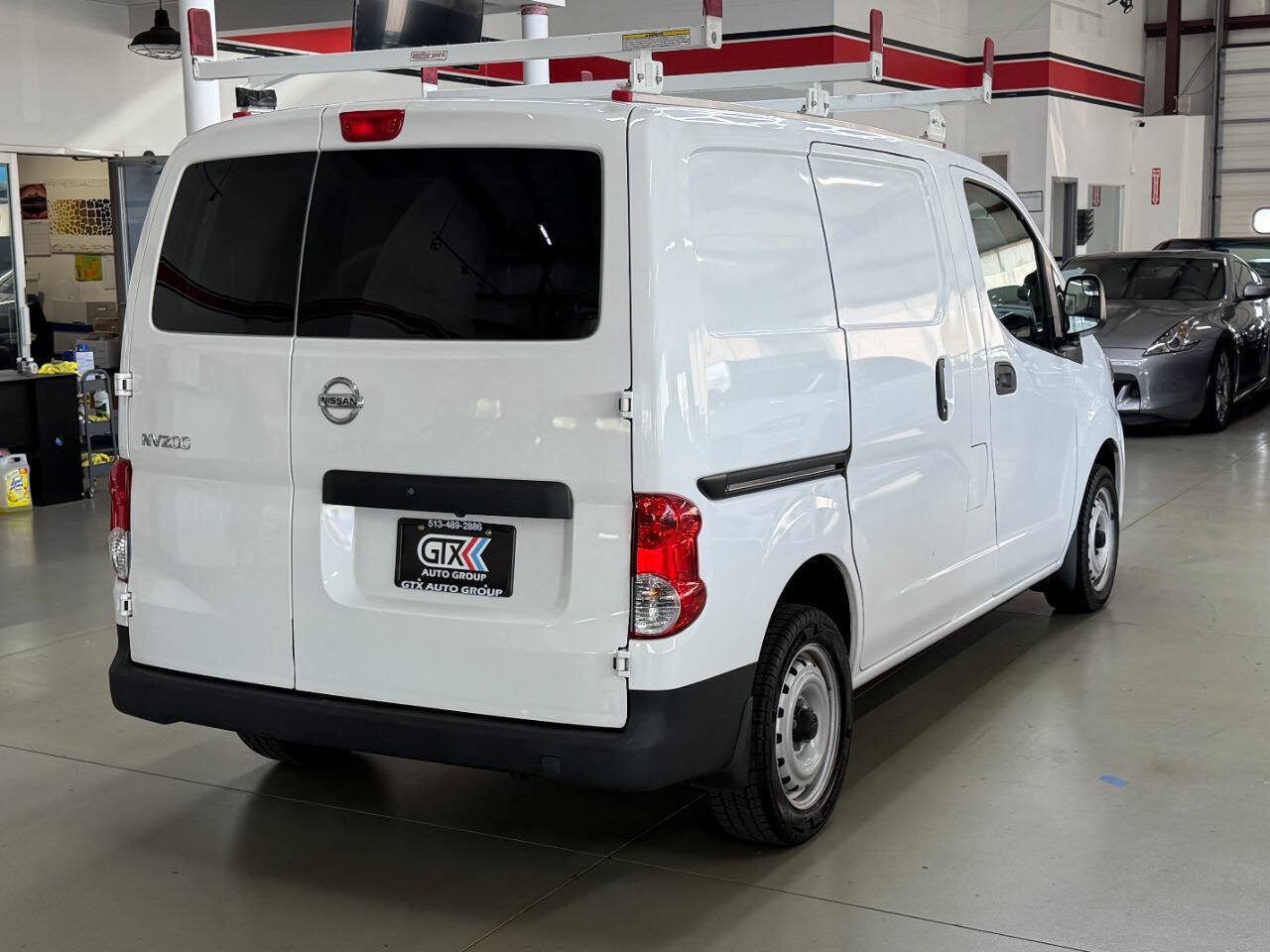 Used 2020 Nissan NV200 S w/ Back Door Glass Package FWD image 2