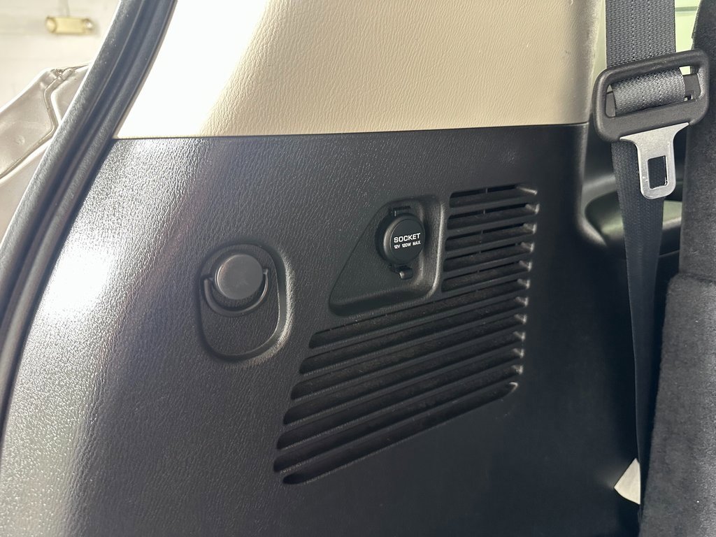 Used 2024 Nissan Armada SL image 22