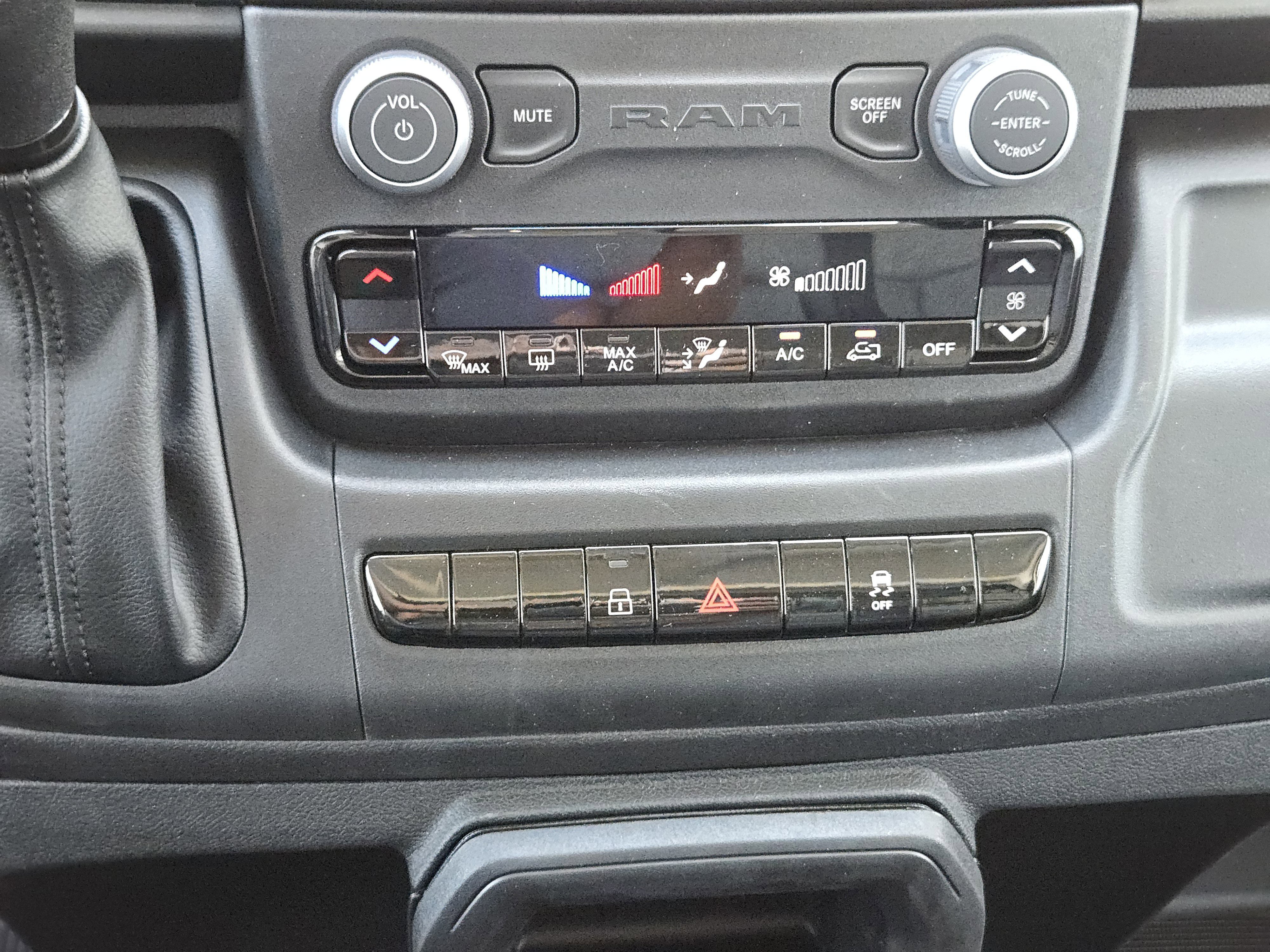 New 2026 RAM ProMaster 2500 w/ Convenience Group FWD image 15