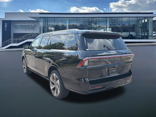 New 2027 Lincoln Navigator L Black Label AWD/4WD image 5