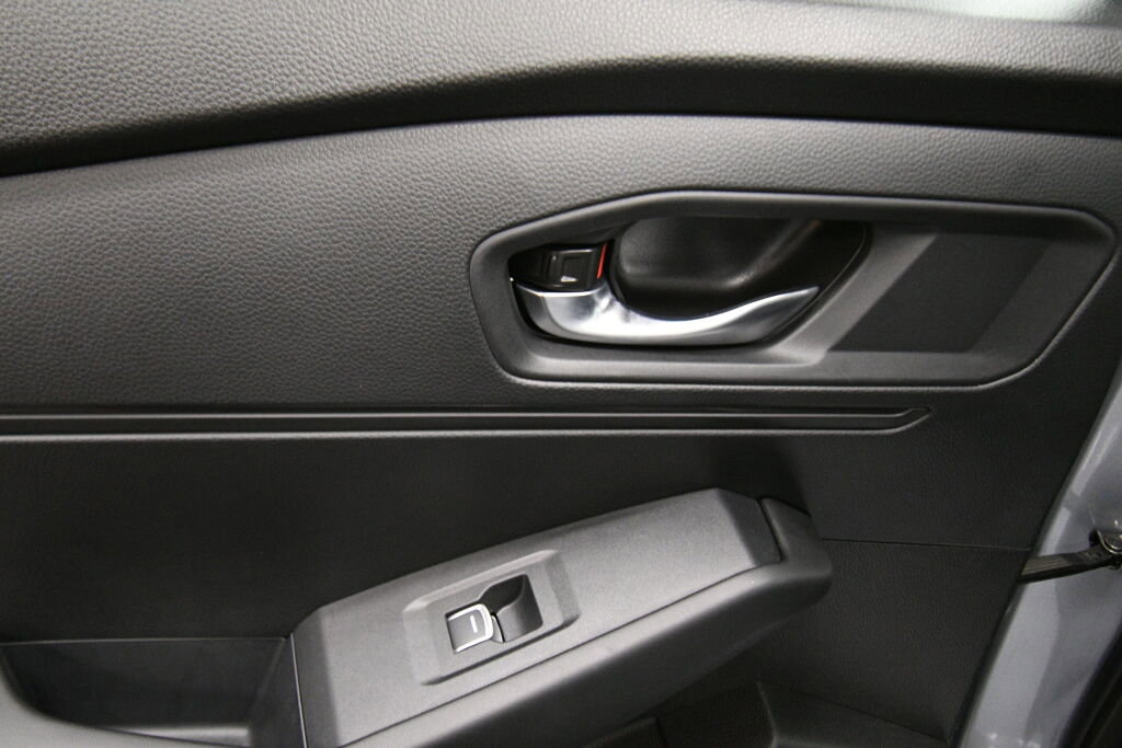 Used 2023 Honda Accord EX image 22