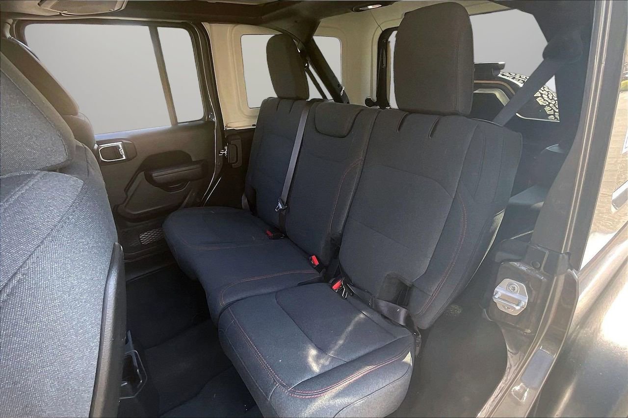 Certified 2025 Jeep Wrangler Unlimited Rubicon image 22