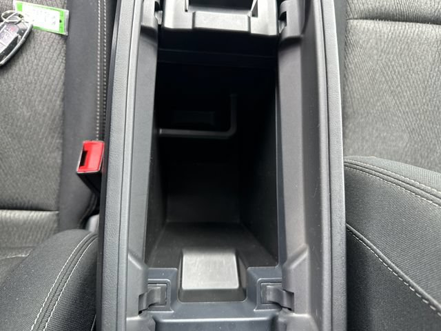 Used 2024 Nissan Rogue SV AWD/4WD image 17