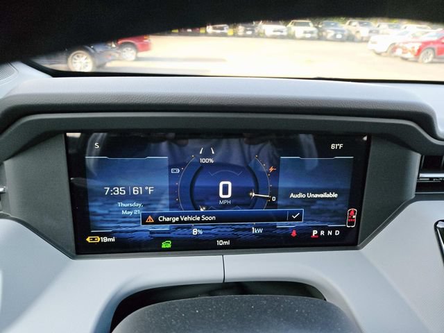 New 2027 Chevrolet Bolt RS w/ Technology Package FWD image 17