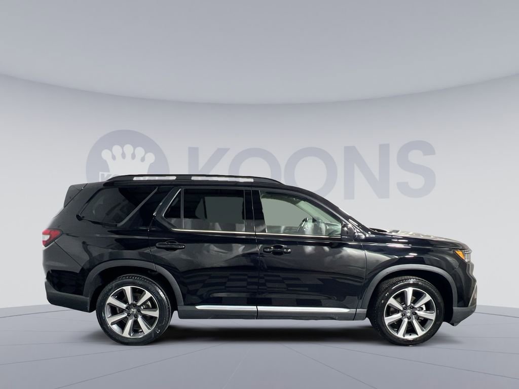 Used 2025 Honda Pilot Elite image 8