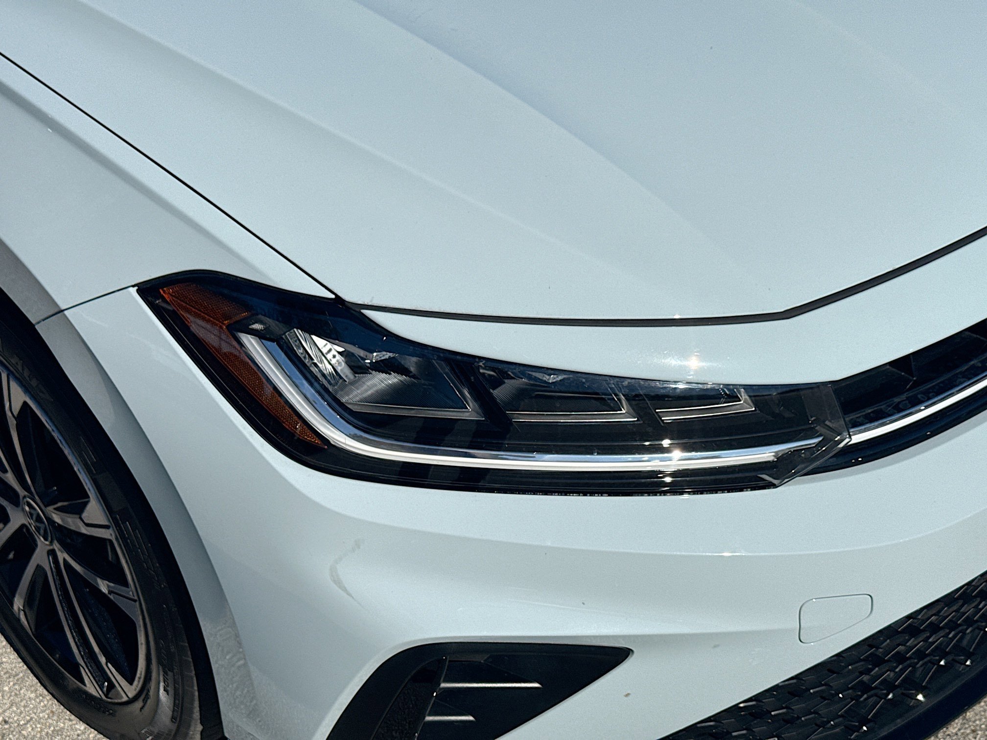 Certified 2025 Volkswagen Jetta Sport image 33