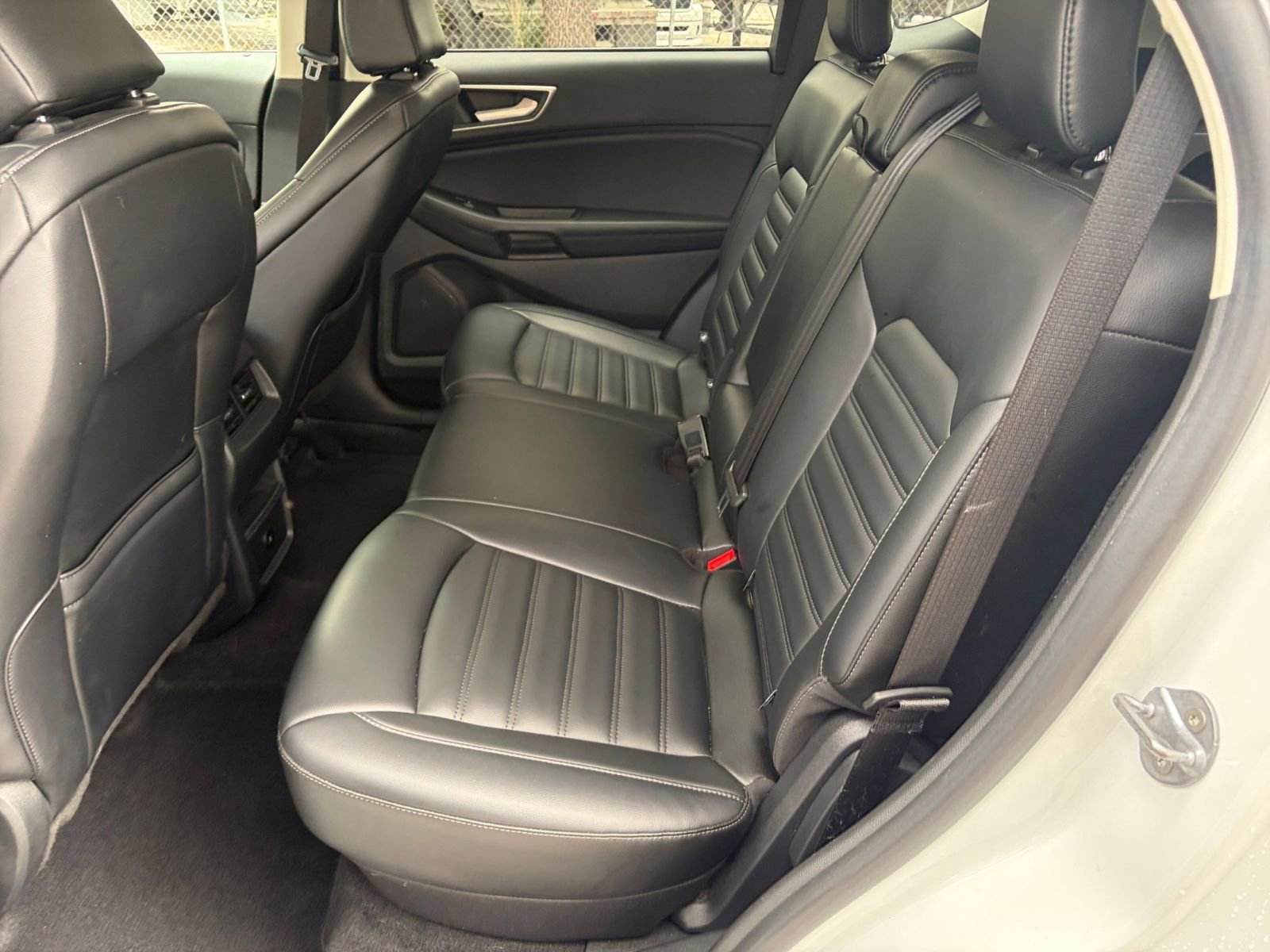 Used 2024 Ford Edge SEL image 33