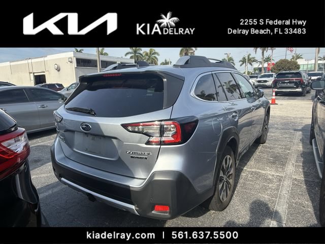 Used 2023 Subaru Outback Touring AWD/4WD image 2