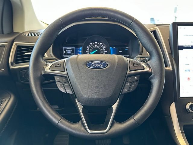 Certified 2024 Ford Edge SEL w/ Convenience Package AWD/4WD image 8