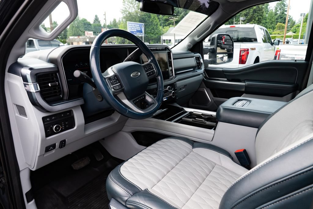 Used 2023 Ford F350 Limited w/ FX4 Off-Road Package AWD/4WD image 21
