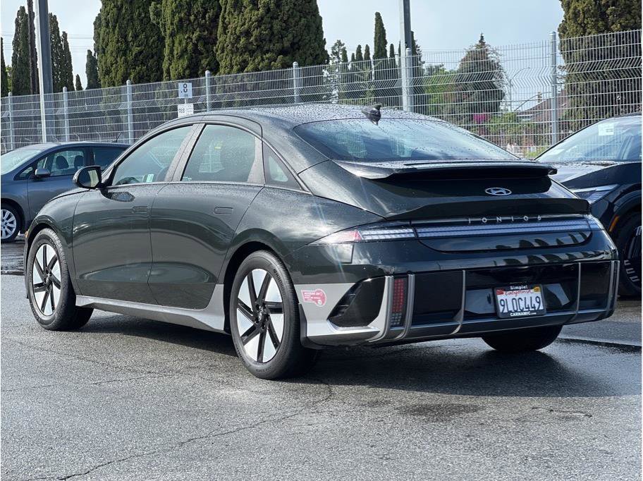 Used 2024 Hyundai Ioniq 6 SE RWD image 6