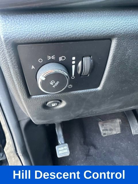 Used 2022 Jeep Grand Cherokee Laredo X AWD/4WD image 15