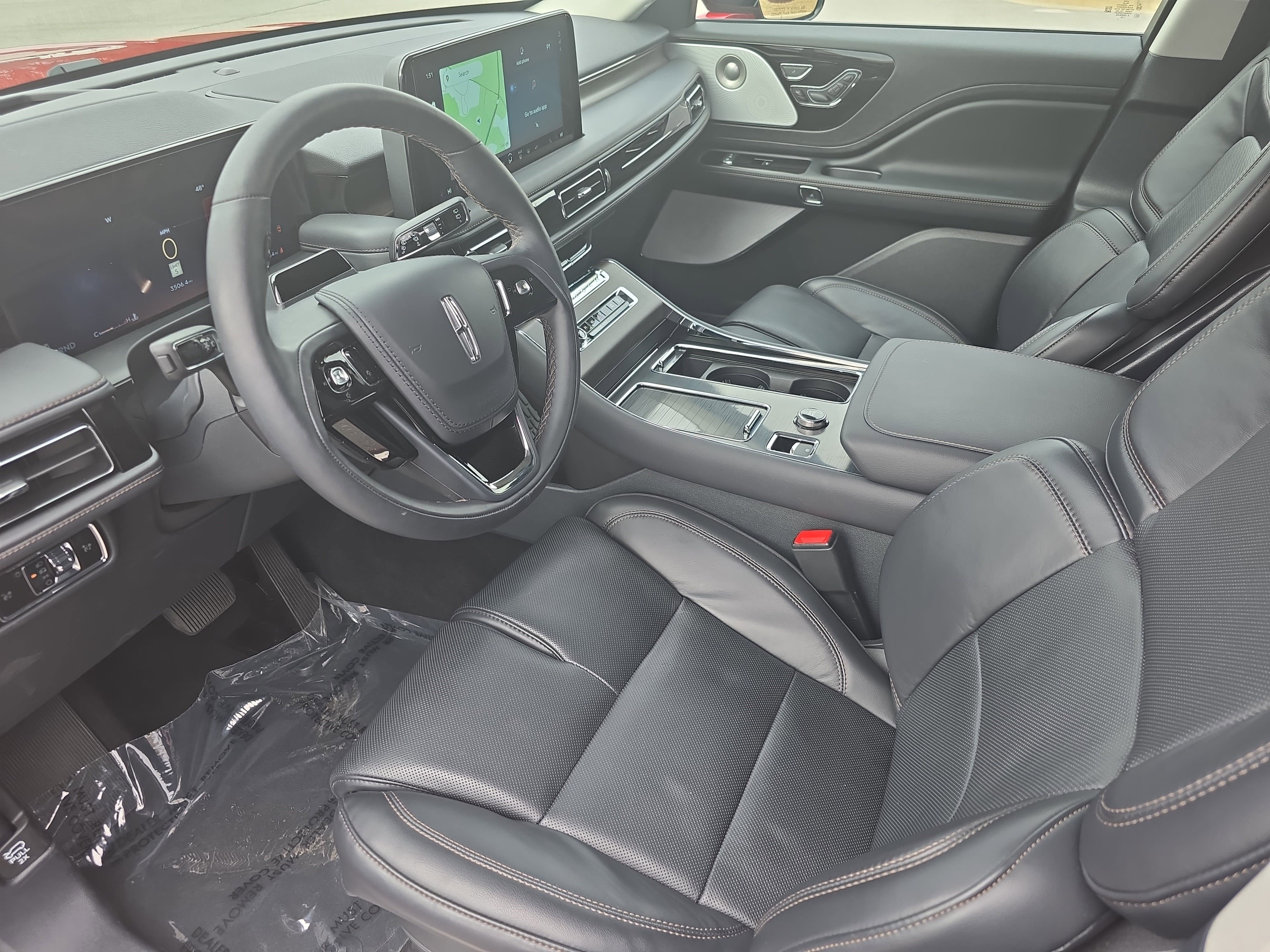 Used 2025 Lincoln Aviator Reserve w/ Equipment Group 201A image 16