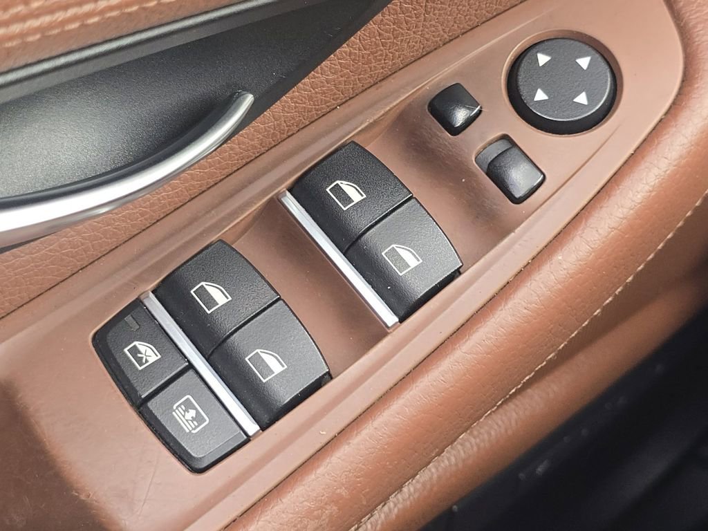 Used 2016 BMW 535i xDrive Sedan image 25