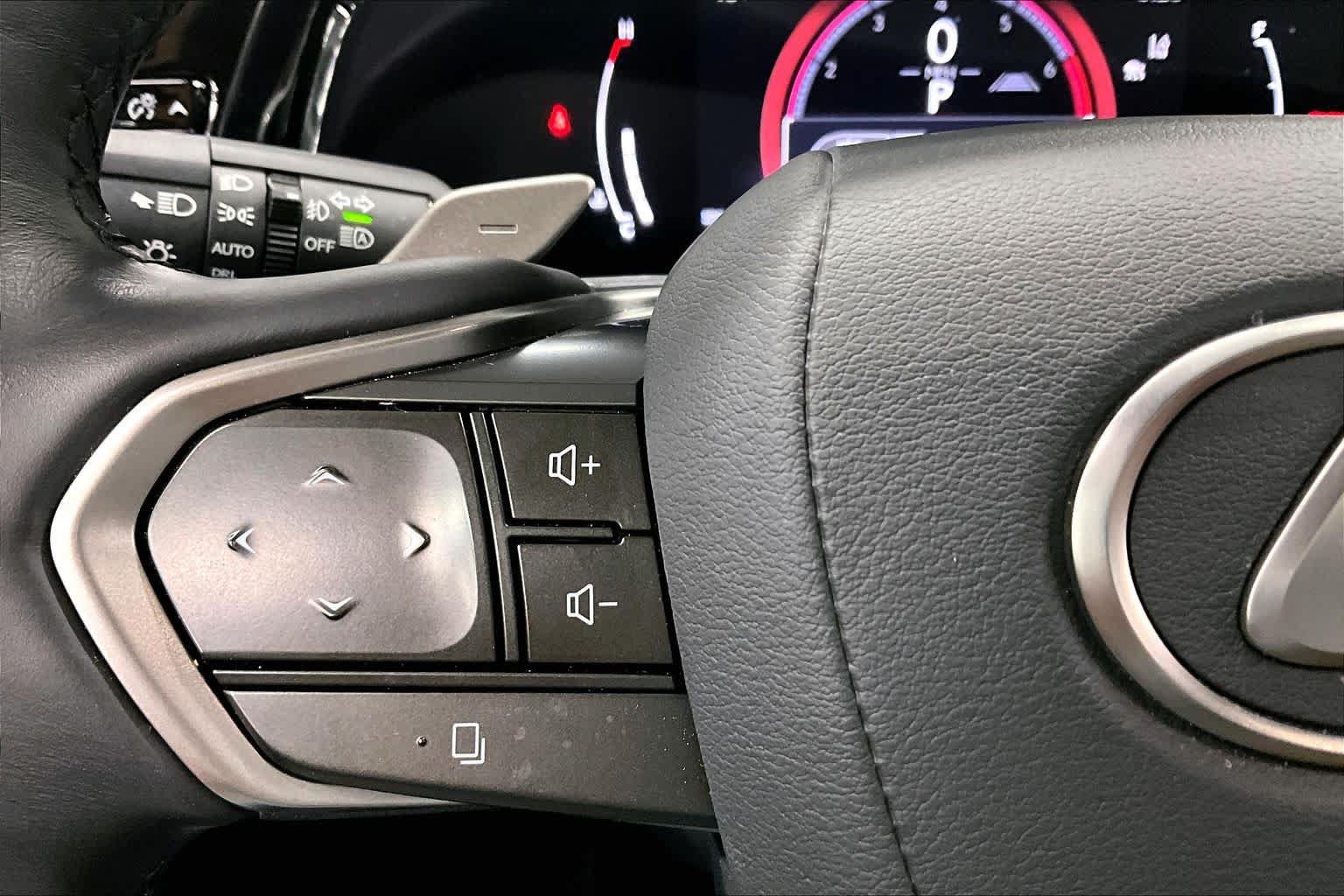 Used 2026 Lexus NX 350h AWD w/ Accessory Package (2T) image 24