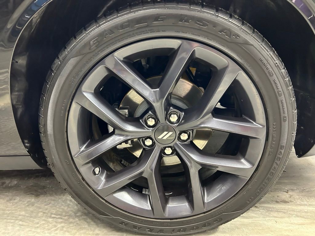 Used 2023 Dodge Challenger R/T w/ Blacktop Package image 21