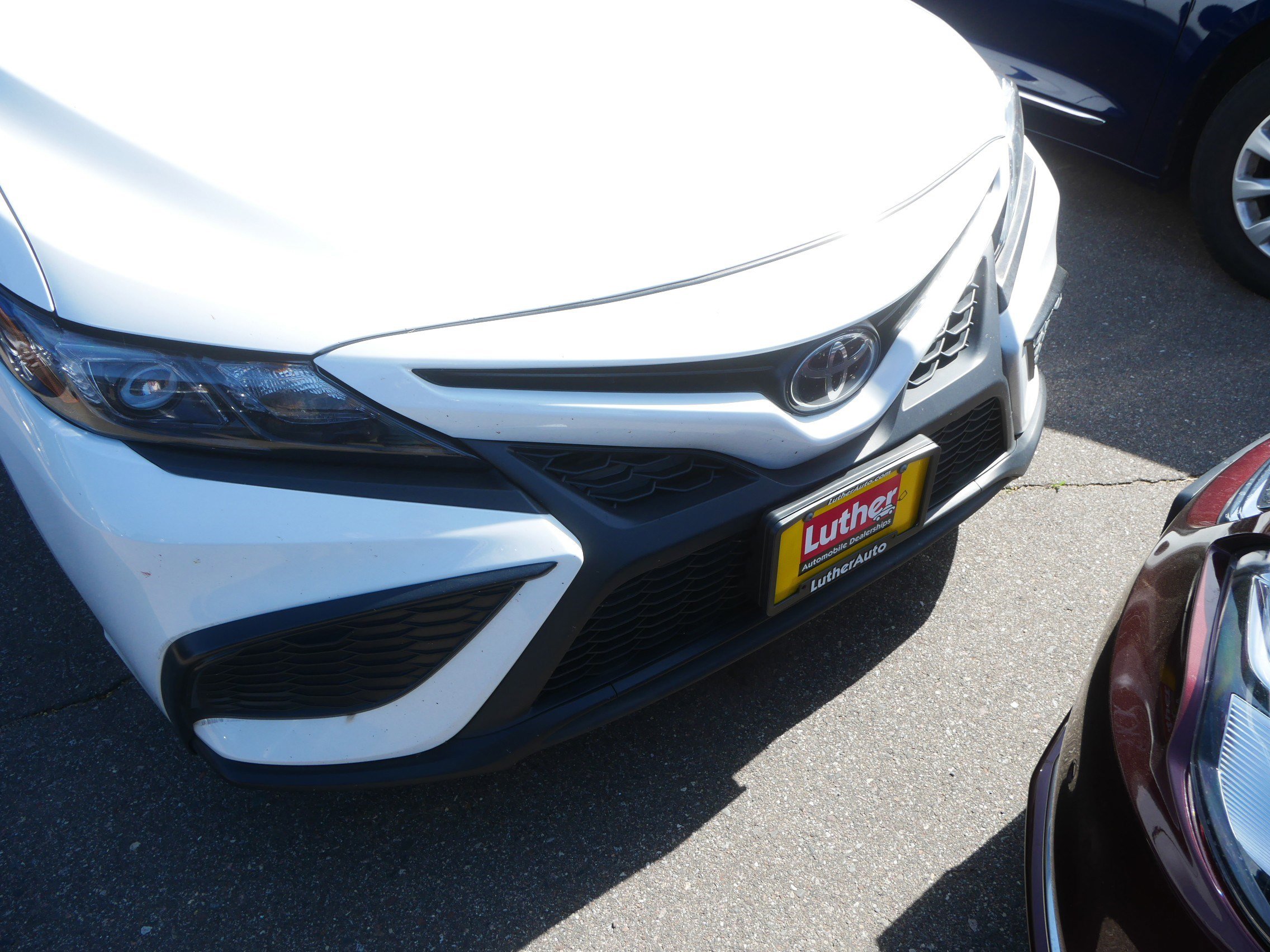 Used 2021 Toyota Camry SE FWD image 4