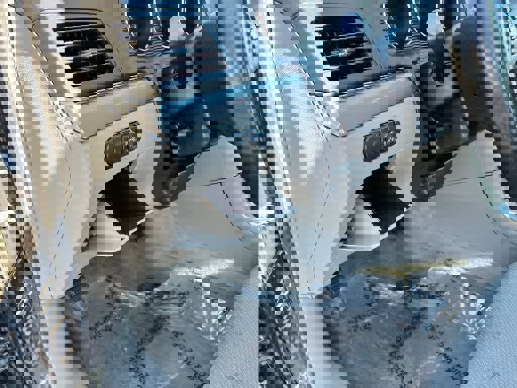 Used 2008 Saturn Aura XE w/ Preferred Package image 24